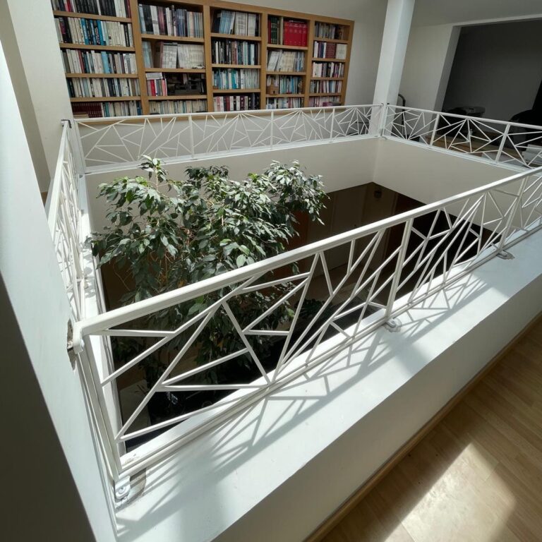 Garde-corps intérieur blanc